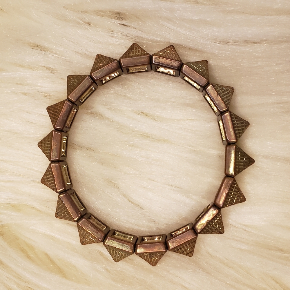 Gold Pyramid Spike Stretch Bracelet Textured Geometric Bangle Vintage Inspired - Picture 3 of 8